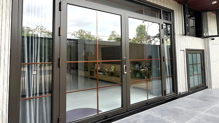 Bảng báo giá 8 hệ cửa nhôm Maxpro chính hãng 2025