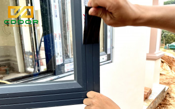 Biệt thự tân cổ điển lắp cửa Xingfa màu Anode sang trọng tại CDoor