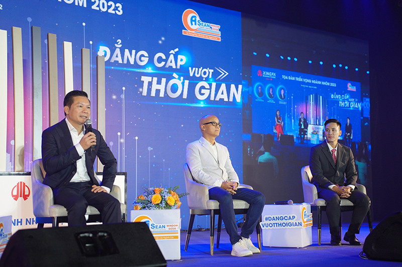 Shark Hưng trong buổi ra mắt nhôm Xingfa Class A năm 2022